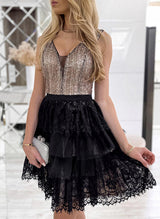 A-Line Sleeveless V-Neck Lace Short/Mini Short/Mini Homecoming Dresses With Sequins