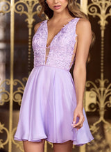 A-Line V-Neck Sleeveless Short/Mini Lace Homecoming Dresses