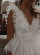 A-Line V-Neck Sleeveless Short/Mini Tulle Homecoming Dresses