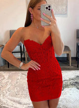 Sheath/Column Sweetheart Sleeveless Short/Mini Lace Homecoming Dresses