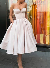 Sweetheart A-Line Satin Beading Homecoming Dresses