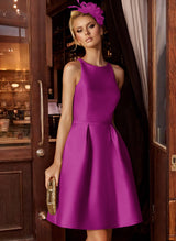 A-Line/Princess Scoop Neck Satin Sleeveless Knee-Length Homecoming Dresses With Pockets