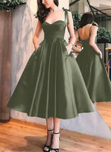 A-Line Satin Sweetheart Homecoming Dresses With Pockets