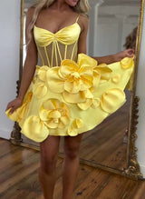 A-Line V-Neck Sleeveless Short/Mini Homecoming Dresses With Flower(s)