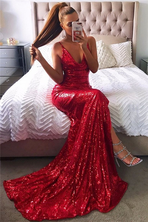 Chic Red Sequin Prom Dresses Halter Neck Backless High Slit Party
