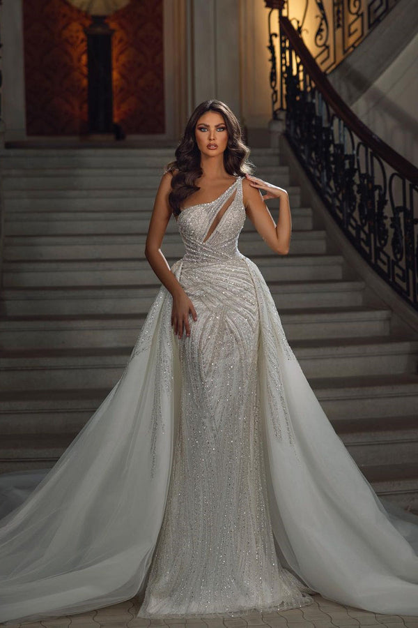Glamorous Sleeveless Mermaid Sequins Bridal Gown with Lace