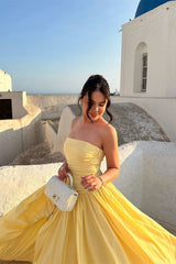 Charming Daffodil Strapless Prom Dress Sleeveless A-Line Side Slit With Pleats