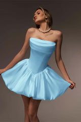 Beautiful Strapless Satin Homecoming Dresses Sleeveless A-Line Mini With Pleats