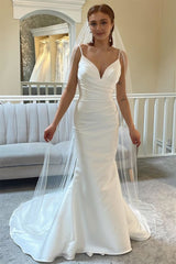 Gorgeous Satin Mermaid Wedding Dresses Spaghetti-Straps V-Neck Sleeveless Open Back With Buttons