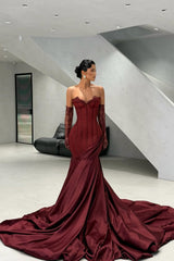 Sparkling Burgundy Sweetheart Strapless Satin Evening Dresses Mermaid Sheath With Gloves