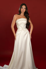Exquisite Strapless Sleeveless A-Line Evening Dresses Pearls Long On Sale