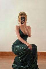 Romantic Dark Green Spaghetti-Straps Sleeveless Evening Dresses Mermaid V-Neck With Lace-Up Back