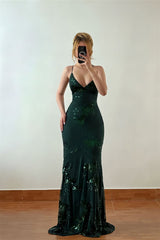 Romantic Dark Green Spaghetti-Straps Sleeveless Evening Dresses Mermaid V-Neck With Lace-Up Back
