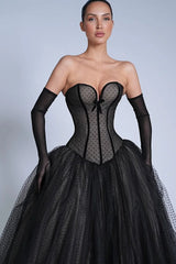 Luxury Black Sweetheart Strapless Tulle A-Line Evening Dresses Lace-Up Back With Gloves Pleats