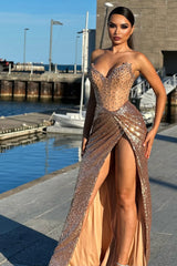 Glamorous V-Neck Strapless Sleeveless Mermaid Wedding Dresses High Split With Gem