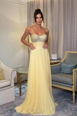 Glamorous Daffodil Sweetheart Strapless Sleeveless Wedding Dresses A-Line Long With Gem