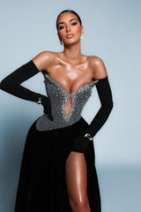 Glamorous Black Strapless V-Neck Evening Dresses Gem High Split With Gloves