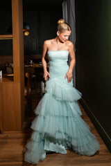 Glamorous Strapless Sleeveless Tulle Evening Dresses Floor Length With Pleats Zipper