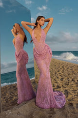 Glamorous Lavender Halter V-Neck Sleeveless Lace Evening Dresses Mermaid With Pleats
