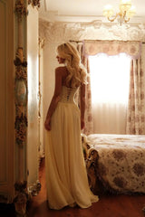 Chic Daffodil Halter Sweetheart Sleeveless Chiffon Evening Dresses Floor Length With Lace-Up Back