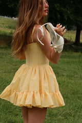 Pretty Daffodil Spaghetti-Straps Sleeveless Homecoming Dresses Mini With Zipper Pleats