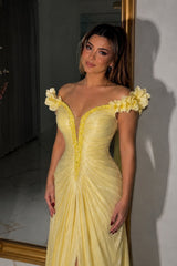 Romantic Yellow Off The Shoulder Evening Dresses High Split With Zipper Pleats