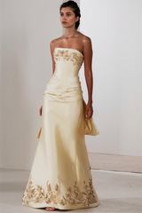 Romantic Daffodil Strapless Sleeveless Satin Evening Dresses Floor Length With Zipper Pleats
