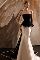 Luxurious Strapless Sleeveless Satin Mermaid Evening Dresses Sheath Gem With Pleats