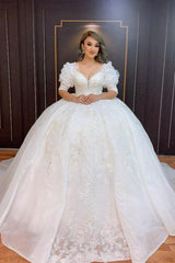 Amazing Vintage Ball Gown Wedding Dress With Lace Appliques Bubble Sleeves-Dbrbridal