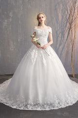 Ball Gown Princess Wedding Dresses Ivory Lace Beaded Chains Off The Shoulder Bridal Dress-Dbrbridal