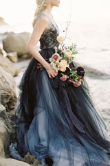 Black Gothic Wedding Dresses A-Line Chic V-Neck Sleeveless Ball Gown Tulle Lace Bridal Gown-Dbrbridal