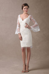 Boho Wedding Dresses Short Column Beach Bridal Dress Bell Sleeve Lace Applique Chic V-Neck Knee Length Summer Wedding Gowns Exclusive-Dbrbridal