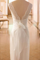 Casual Wedding Dress A-line Lace Chic V-Neck Sleeveless Bows Bridal Gowns With Chapel Train-Dbrbridal