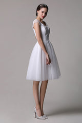 Casual Wedding Dresses Tulle Scoop Neck Knee Length Short Bridal Dress With Lace Cap Sleeves-Dbrbridal