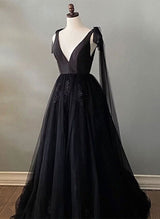 Chic A-line Chapel Train Wedding Dresses Black Lace V-neck Sleeveless-Dbrbridal