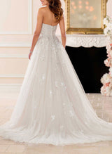 Chic A-line Strapless Sleeveless Tulle Lace Court Train Wedding Dresses Appliques Lace-Dbrbridal