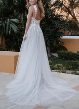 Chic A-line Tulle V-Neck Sleeveless Wedding Dress Appliques Lace-Dbrbridal
