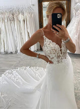 Chic A-line V-neck Sleeveless Chiffon Wedding Dresses Appliques Lace-Dbrbridal