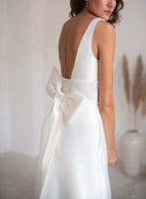 Chic A-line V-Neck Sleeveless Court Train Satin Wedding Dresses Featuring Bows-Dbrbridal