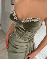 Classy Long Green Strapless Velvet Evening Party Gowns Long Slit Online-Dbrbridal