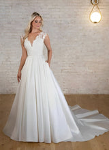 Elegant Lace Ball Gown Bridal Dress-Dbrbridal