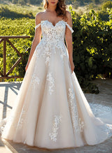 Elegant Sweetheart Chic A-line Lace Wedding Dress Sweep Train-Dbrbridal
