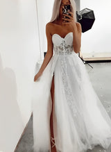 Elegant Sweetheart Sleeveless Chic A-line Tulle Wedding Dress Appliques Lace Floor-Length-Dbrbridal