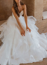 Elegant Sweetheart Sleeveless Tulle Wedding Dresses Appliques Lace-Dbrbridal