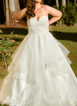 Elegant Sweetheart Sleeveless Tulle Wedding Dresses Appliques Lace-Dbrbridal
