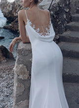 Elegant Trumpet Mermaid Fitted V-Neck Jersey Wedding Dresses Appliques Lace-Dbrbridal