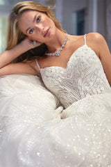 Glorious V-Neck Appliques Wedding Gown Lace Appliques Sleeveless-Dbrbridal