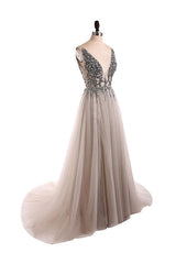 Gorgeous V-Neck Sleeveless Tulle Evening Dress With Appliques-Dbrbridal
