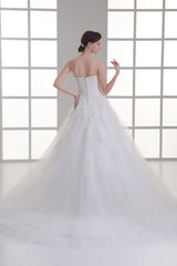 Ivory Sweetheart Neck Strapless Beading Net Wedding Dress-Dbrbridal