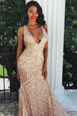 Mermaid Chic Straps V-Neck Sequins Sleeveless Prom Dresses-Dbrbridal